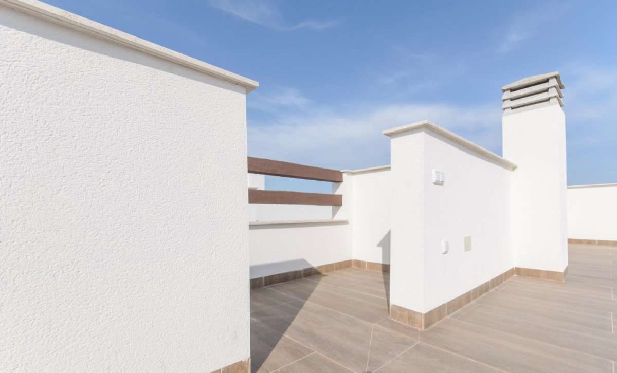 Bungalow de 2 habitaciones en Los Balcones en venta - 315.000 € (Ref: 9283661)