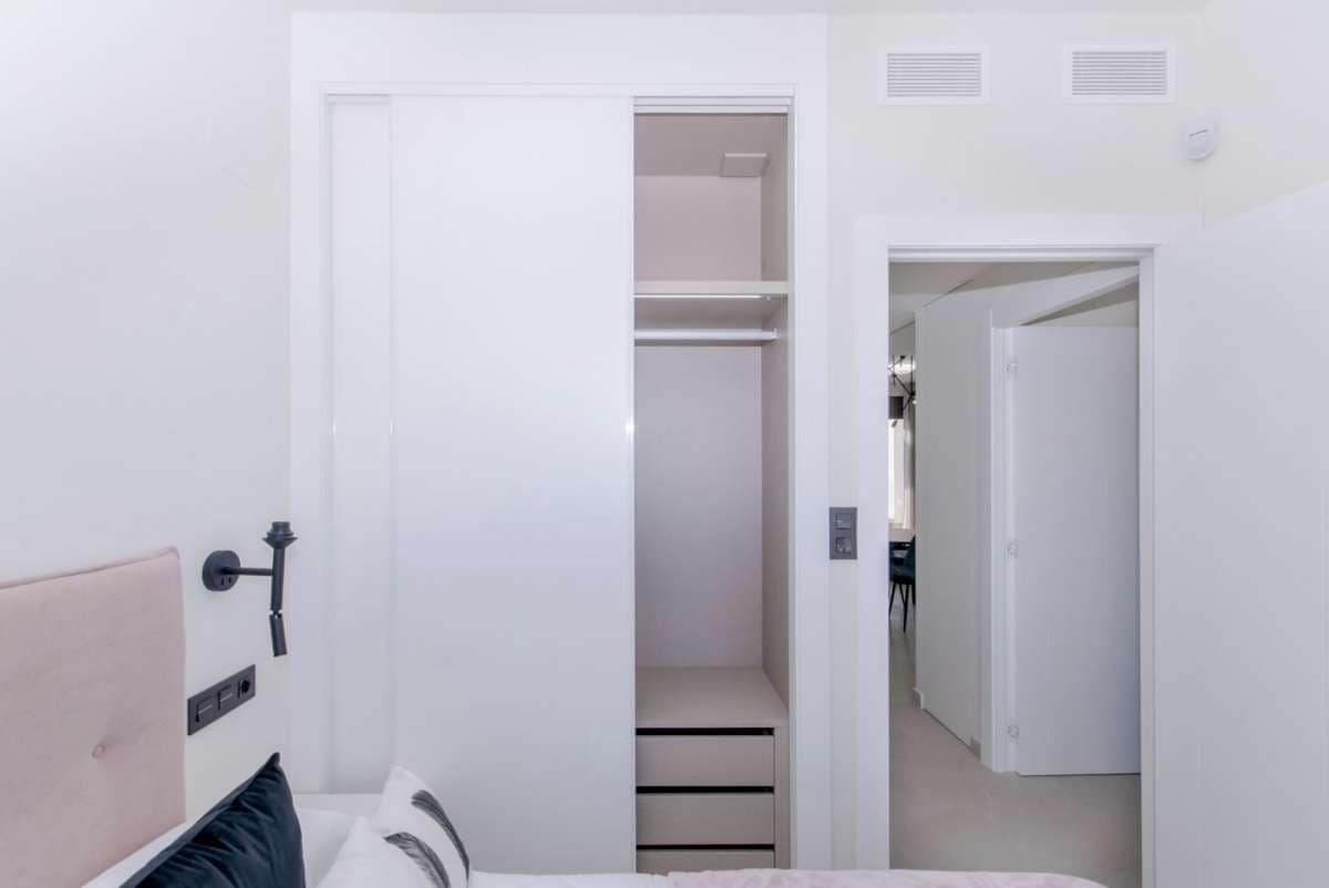 Bungalow de 2 habitaciones en Los Balcones en venta - 315.000 € (Ref: 9283661)