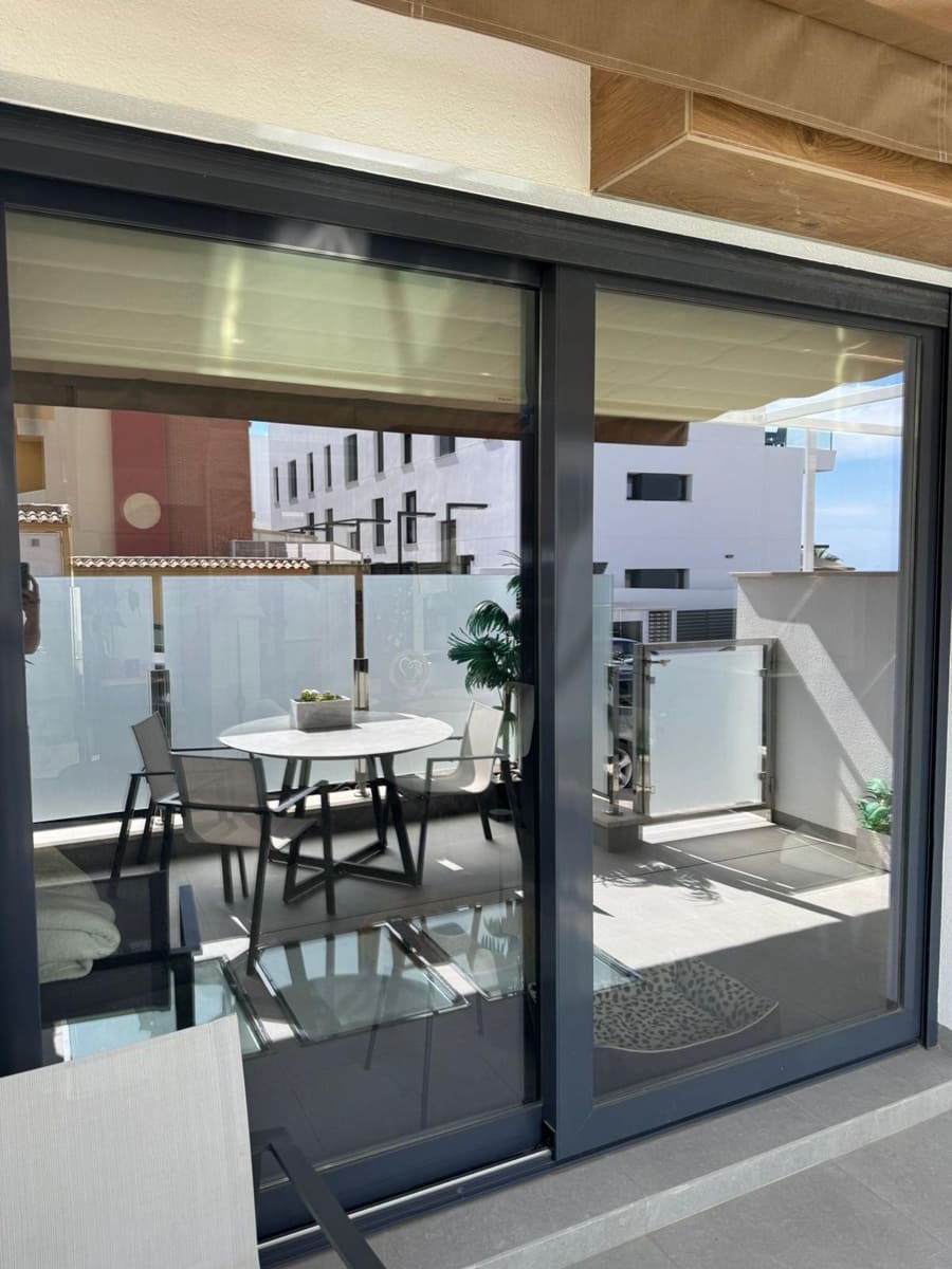 3 bedroom Apartment for sale in Guardamar del Segura - € 449,000 (Ref: 9283896)