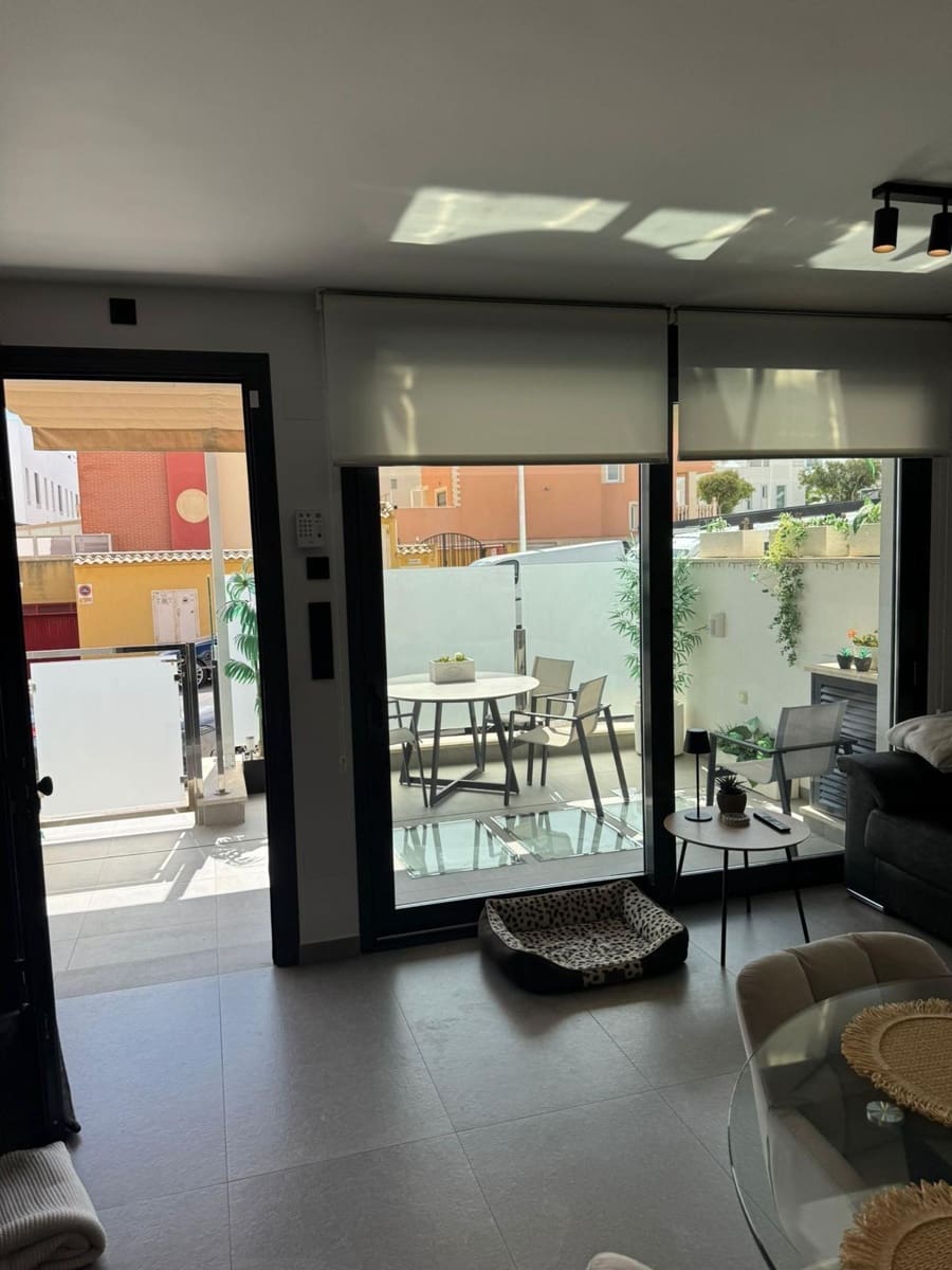 3 bedroom Apartment for sale in Guardamar del Segura - € 449,000 (Ref: 9283896)