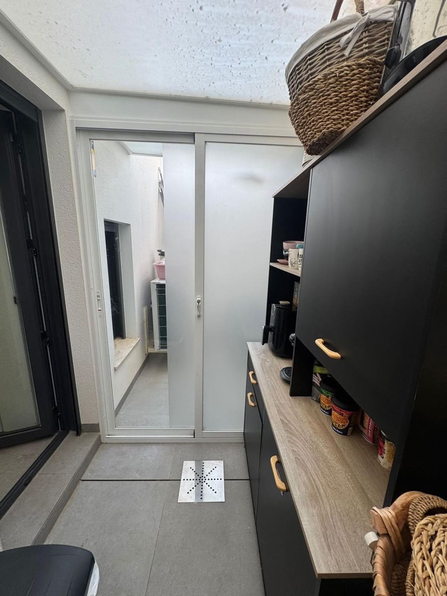 3 bedroom Apartment for sale in Guardamar del Segura - € 449,000 (Ref: 9283896)