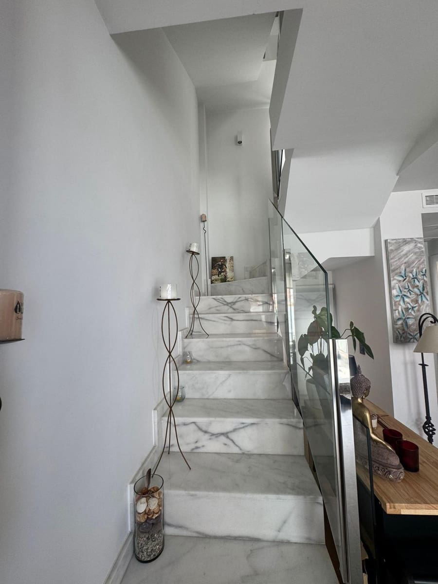 3 bedroom Apartment for sale in Guardamar del Segura - € 449,000 (Ref: 9283896)