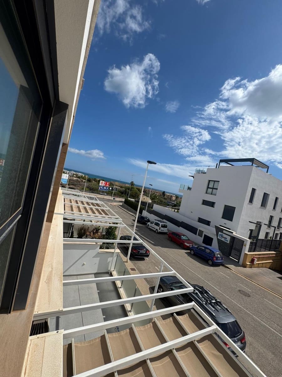 3 bedroom Apartment for sale in Guardamar del Segura - € 449,000 (Ref: 9283896)