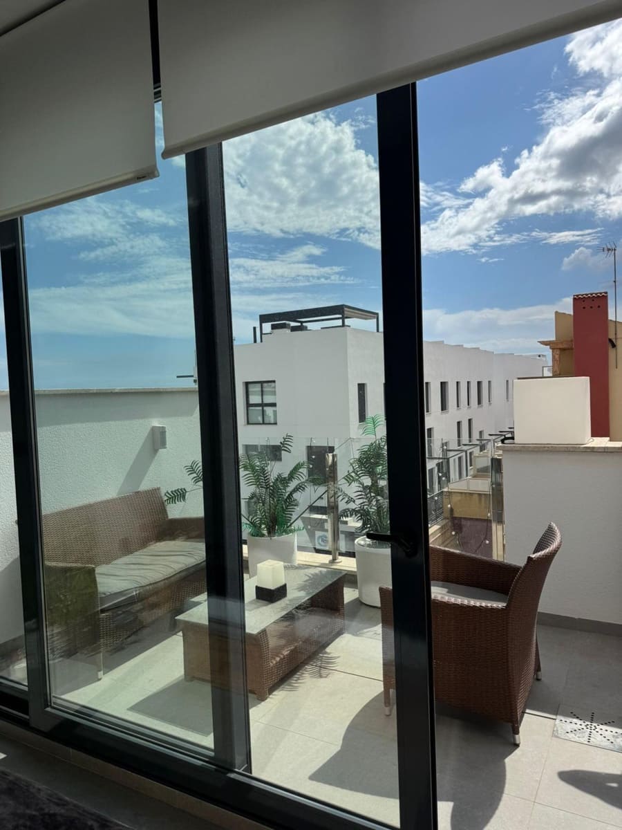 3 bedroom Apartment for sale in Guardamar del Segura - € 449,000 (Ref: 9283896)