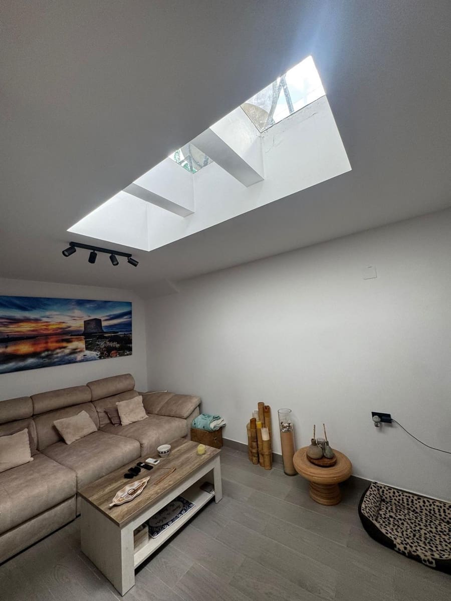 3 bedroom Apartment for sale in Guardamar del Segura - € 449,000 (Ref: 9283896)