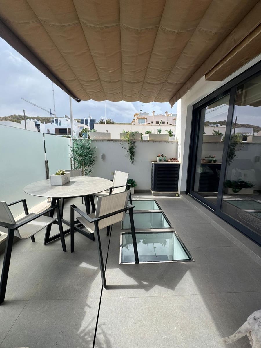 3 bedroom Apartment for sale in Guardamar del Segura - € 449,000 (Ref: 9283896)