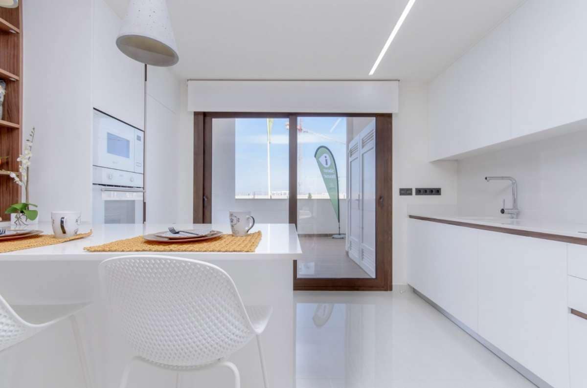 Bungalow de 2 habitaciones en Los Balcones en venta - 275.000 € (Ref: 9283908)