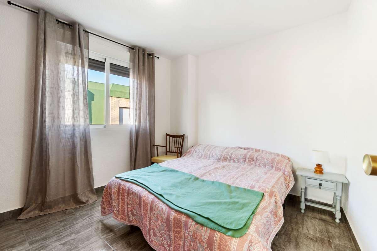 3 makuuhuone Huoneisto myytävänä paikassa Lo Pagan - 129 990 € (Ref: 9332881)