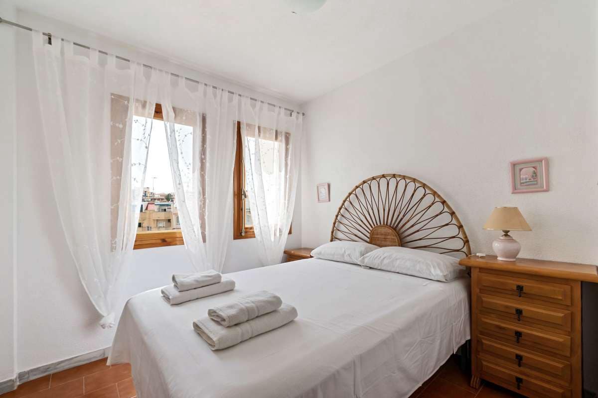 2 bedroom Apartment for sale in Torrevieja - € 123,500 (Ref: 9389997)