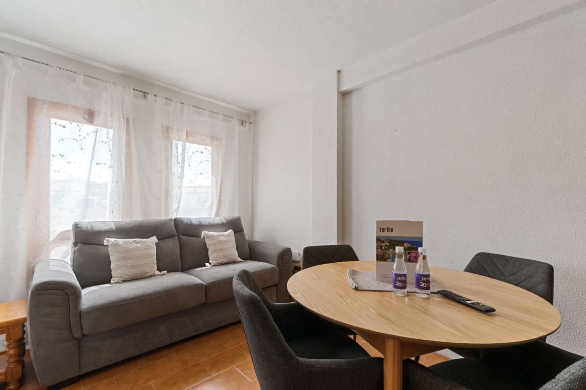 2 bedroom Apartment for sale in Torrevieja - € 123,500 (Ref: 9389997)