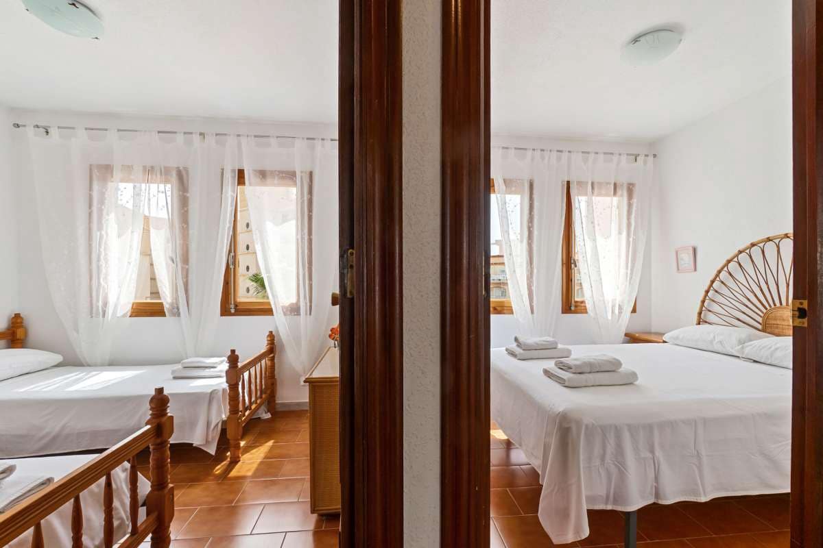 2 bedroom Apartment for sale in Torrevieja - € 123,500 (Ref: 9389997)