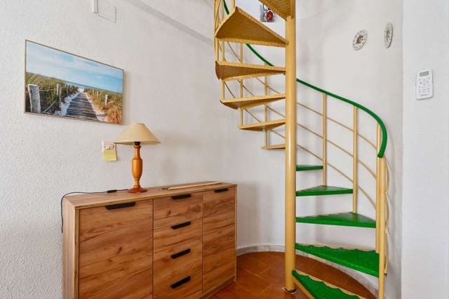 2 bedroom Apartment for sale in Torrevieja - € 123,500 (Ref: 9389997)