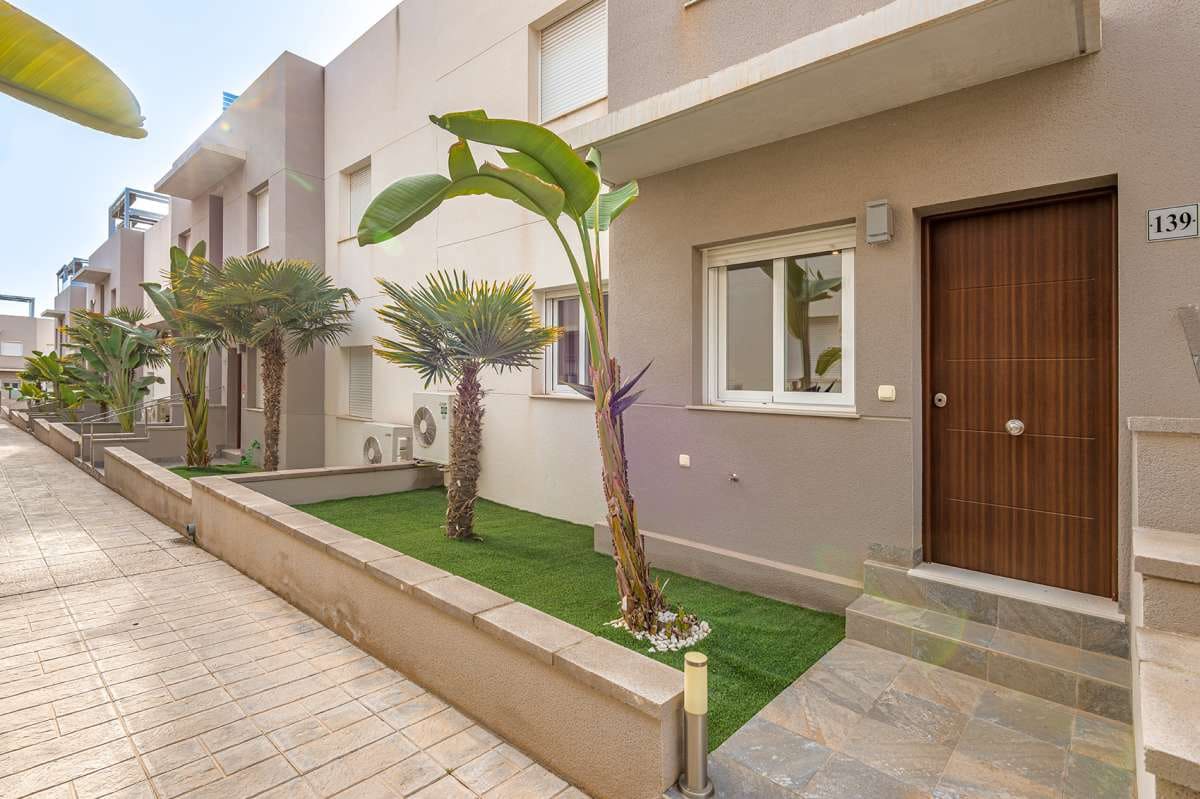 3 bedroom Bungalow for sale in Aguas Nuevas - € 269,000 (Ref: 9525859)