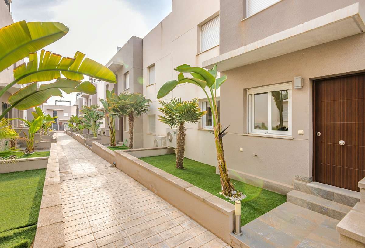 3 bedroom Bungalow for sale in Aguas Nuevas - € 269,000 (Ref: 9525859)