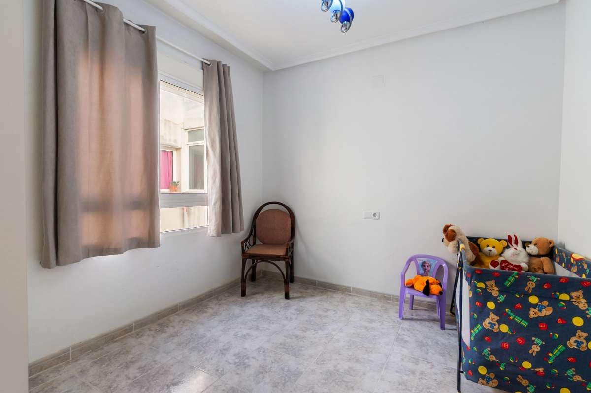 Apartamento de 3 habitaciones en Almoradí en venta - 116.000 € (Ref: 9632847)