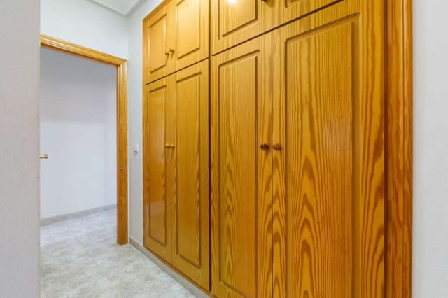 3 makuuhuone Huoneisto myytävänä paikassa Almoradí - 116 000 € (Ref: 9632847)