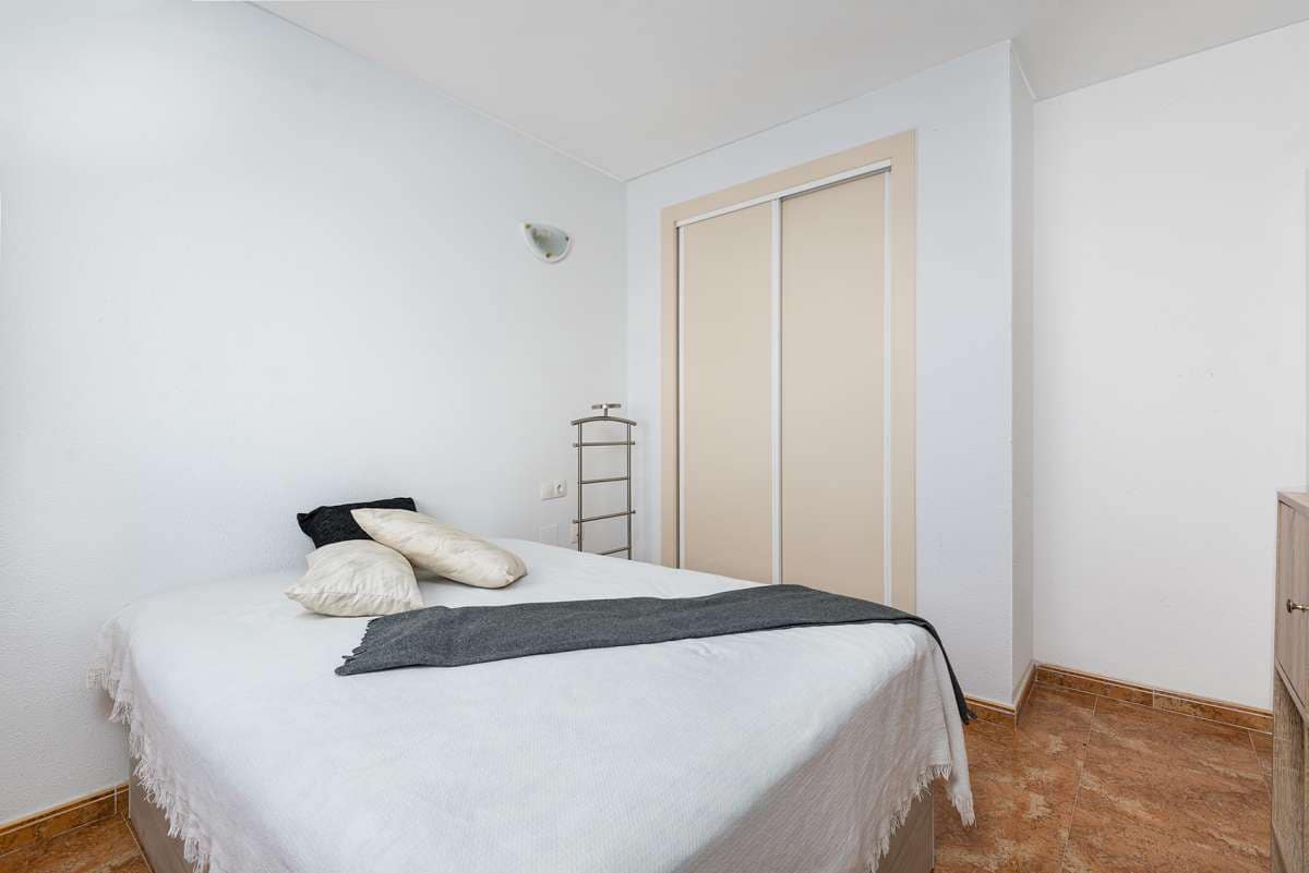 2 Zimmer Apartment zu verkaufen in Torrevieja - 129.000 € (Ref: 9685142)