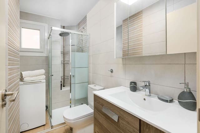 2 Zimmer Apartment zu verkaufen in Parque de las Naciones, Torrevieja mit Pool - 124.000 € (Ref: 9685142)