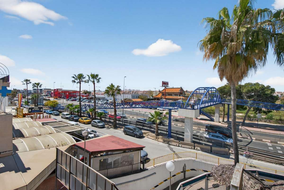 Apartamento de 1 habitación en Punta Prima en venta - 145.000 € (Ref: 9737049)