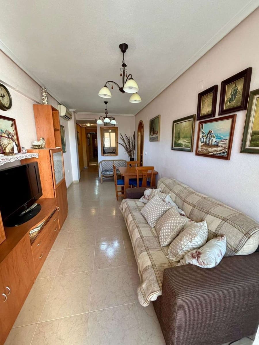 2 makuuhuone Huoneisto myytävänä paikassa Torrevieja - 119 900 € (Ref: 9832417)