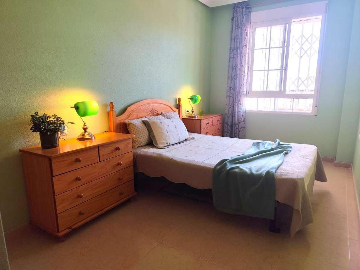 2 makuuhuone Huoneisto myytävänä paikassa Torrevieja - 119 900 € (Ref: 9832417)