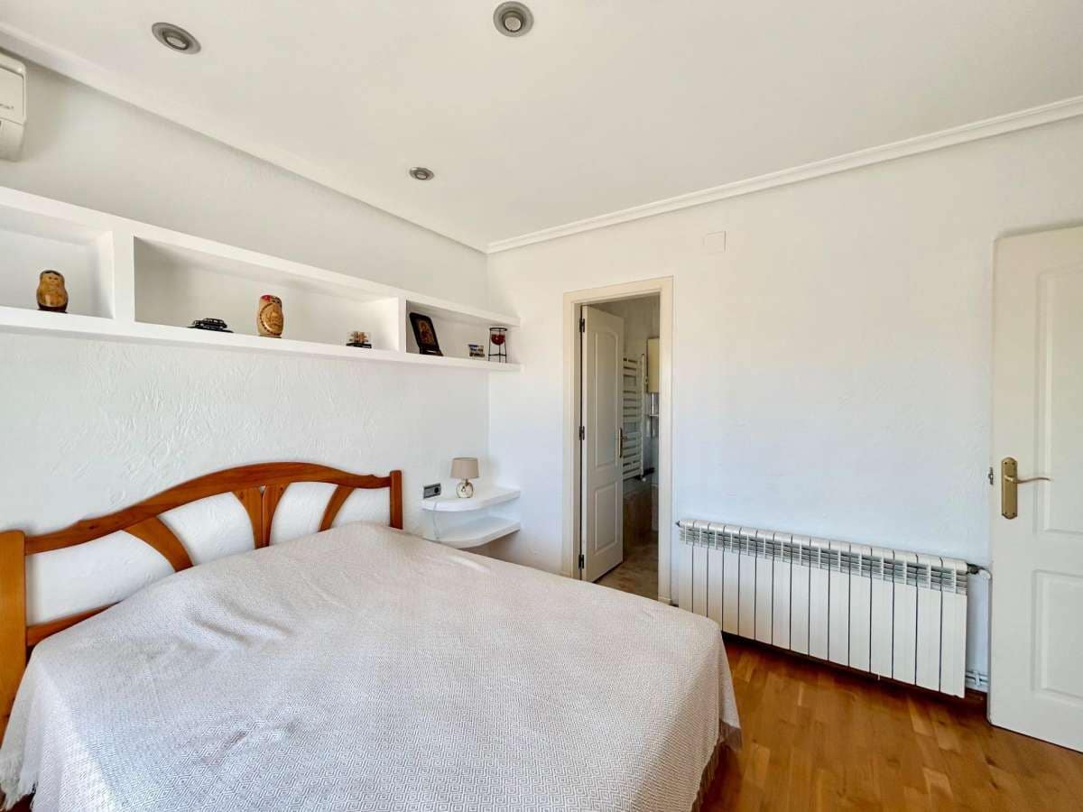 3 slaapkamer Villa te koop in Torrevieja - € 549.900 (Ref: 9832425)