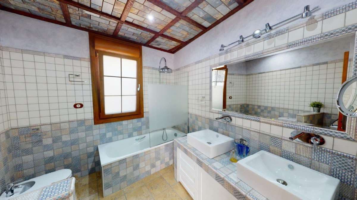4 bedroom Villa for sale in Almoradi - € 1,590,000 (Ref: 9832426)