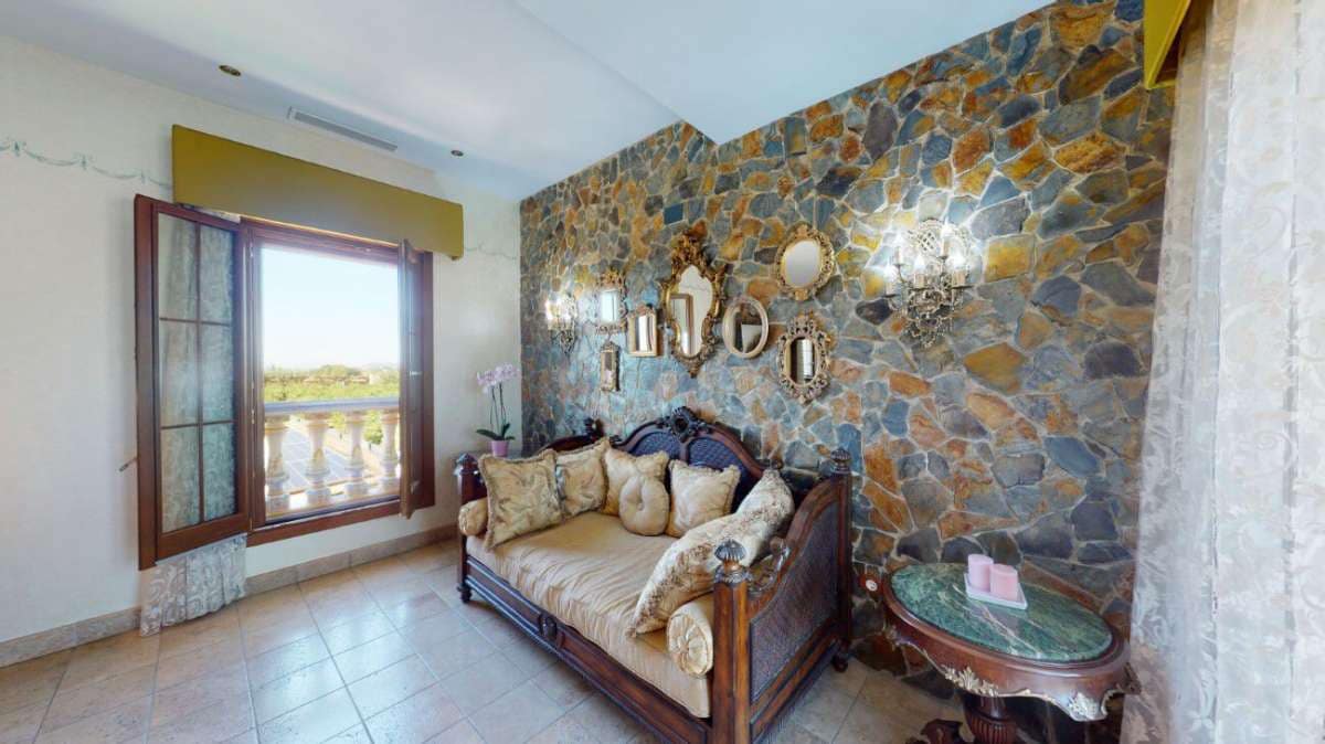 4 bedroom Villa for sale in Almoradi - € 1,590,000 (Ref: 9832426)