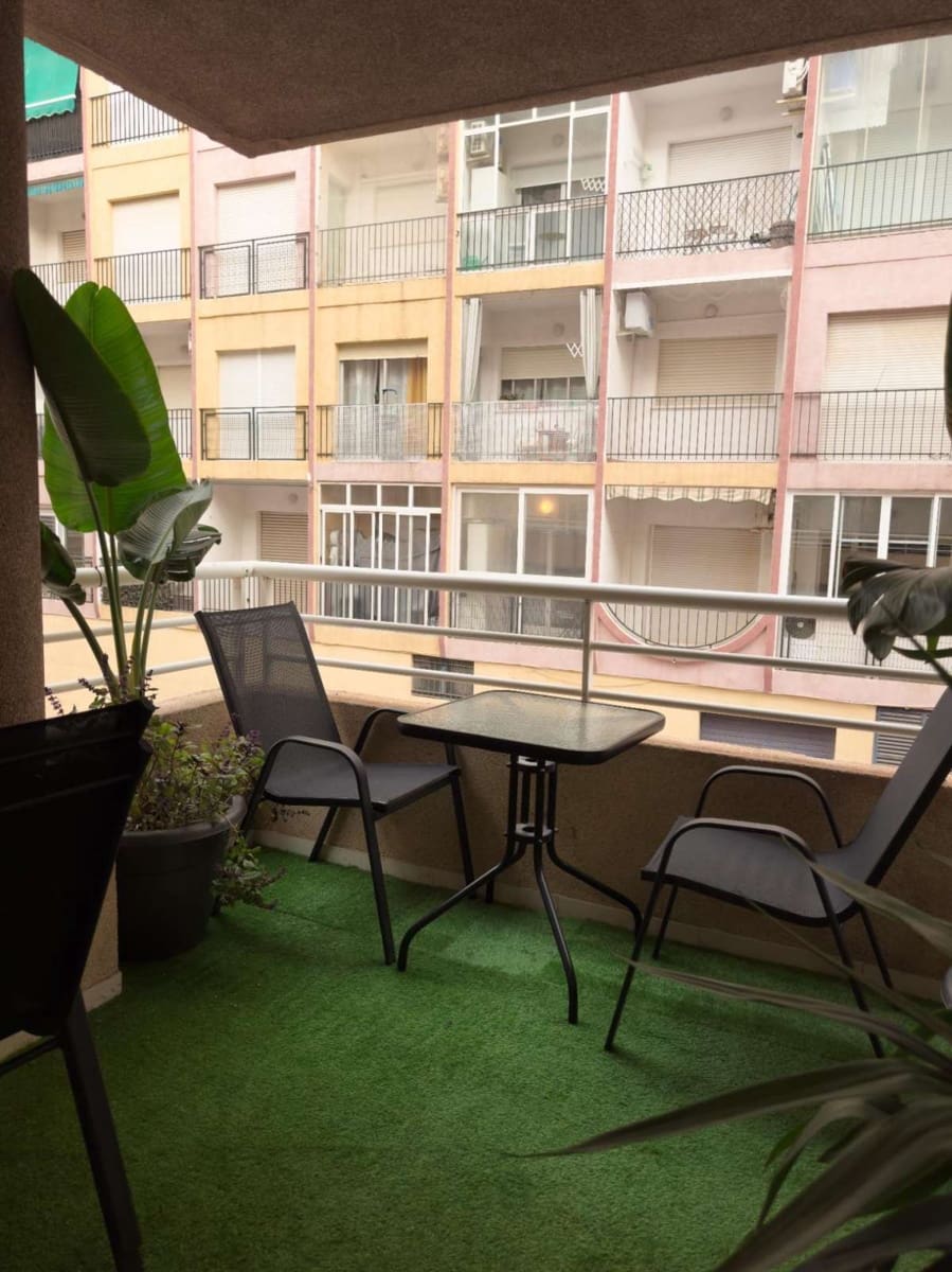 2 slaapkamer Appartement te koop in Torrevieja - € 189.000 (Ref: 9832427)