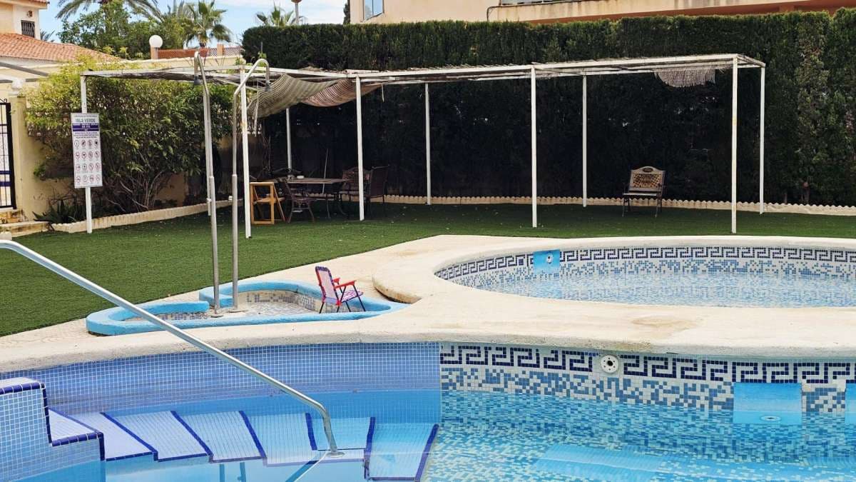 1 soverom Leilighet til salgs i Torrevieja - € 117 260 (Ref: 9832428)