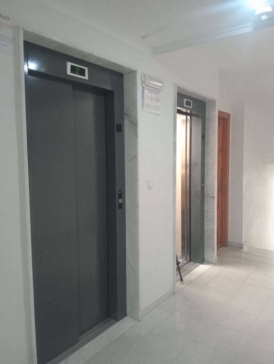 2 bedroom Apartment for sale in Torrevieja - € 141,900 (Ref: 9832436)