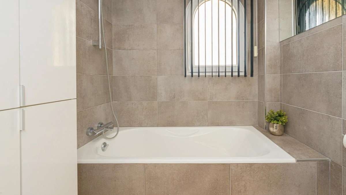 3 bedroom Apartment for sale in Altea - € 549,000 (Ref: 9832444)