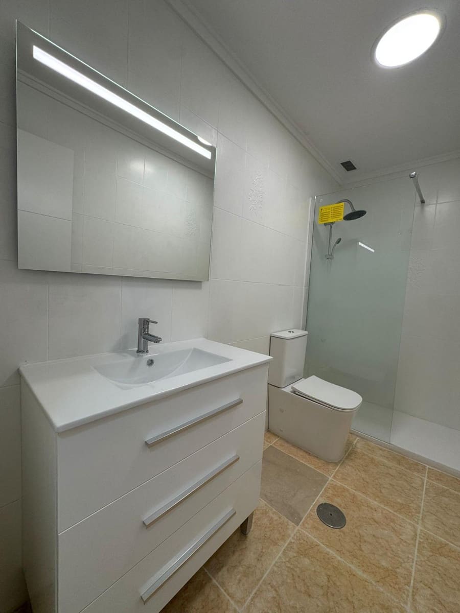 1 sypialnia Apartament na sprzedaż w Torrevieja - 139 000 € (Ref: 9832448)