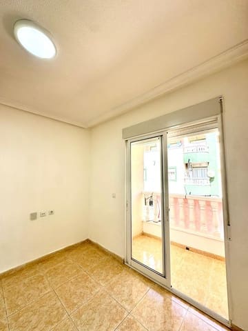 Apartamento de 1 habitación en Torrevieja en venta - 154.900 € (Ref: 9832448)