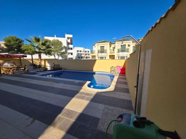 4 soveværelse Villa til salg i Orihuela Costa, Orihuela - € 348.900 (Ref: 9832452)