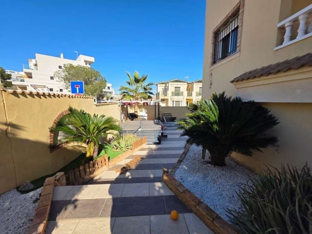 4 soveværelse Villa til salg i Orihuela Costa, Orihuela - € 348.900 (Ref: 9832452)