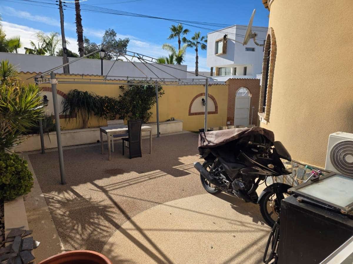 4 sypialnia Willa na sprzedaż w Orihuela Costa - 348 900 € (Ref: 9832452)
