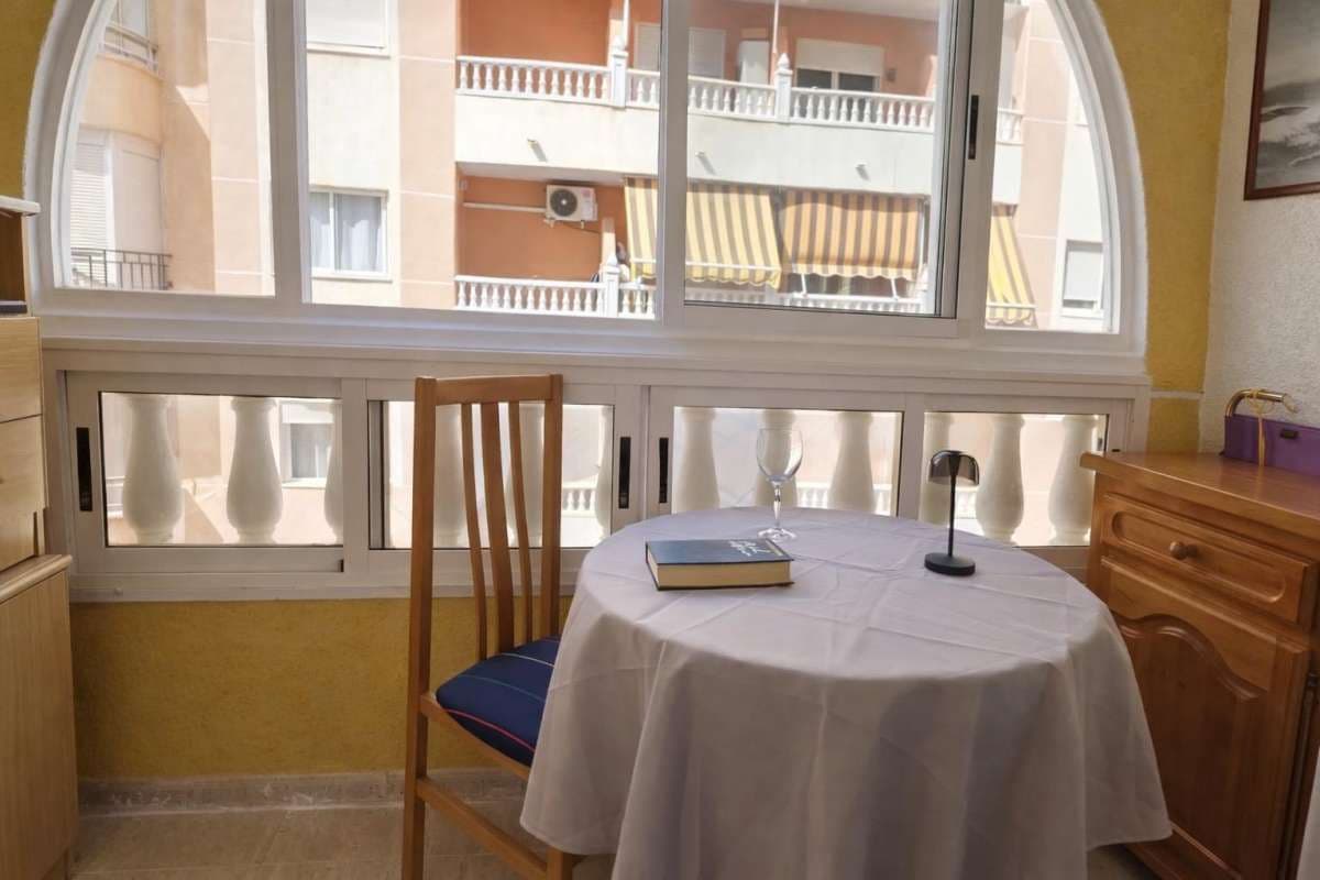 2 quarto Apartamento para venda em Torrevieja - 136 900 € (Ref: 9832455)