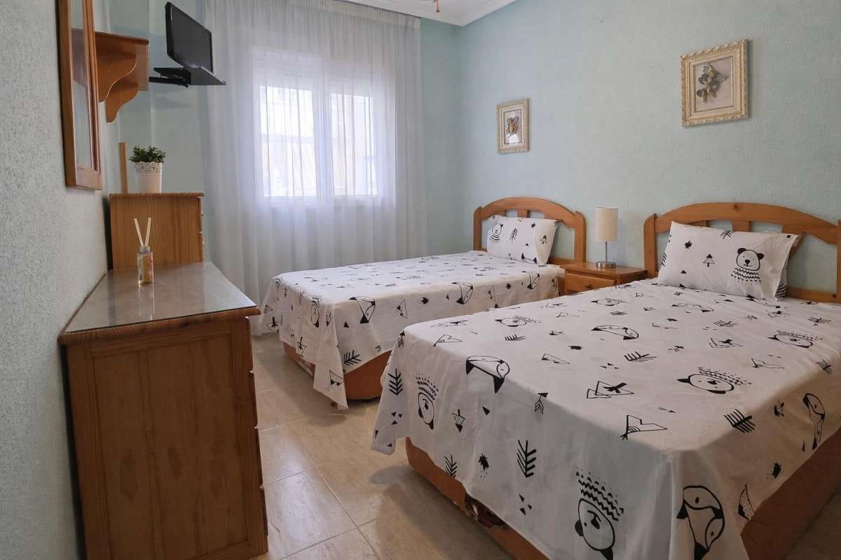 2 quarto Apartamento para venda em Torrevieja - 136 900 € (Ref: 9832455)