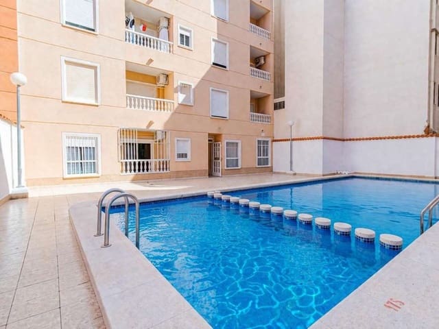 2 sovrum Lägenhet till salu i Torrevieja - 135 900 € (Ref: 9832455)