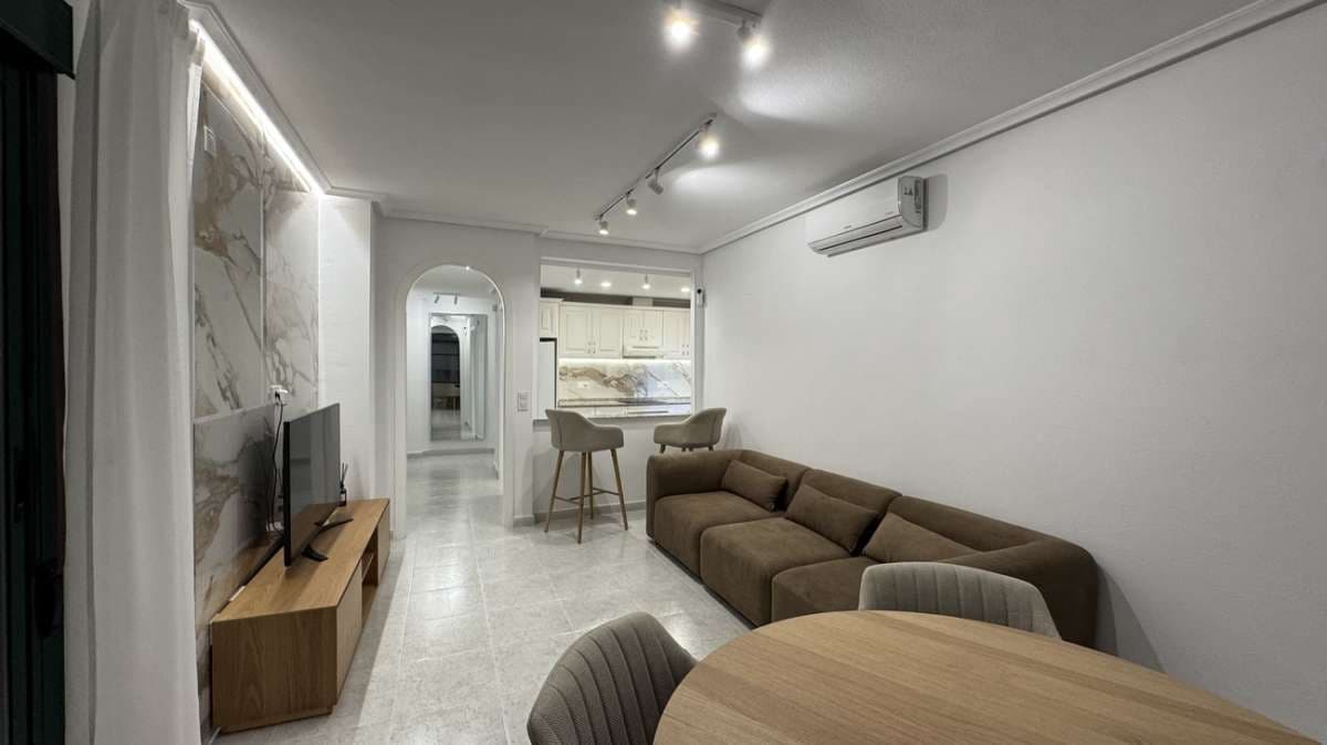 2 Zimmer Apartment zu verkaufen in Campoamor - 239.000 € (Ref: 9832459)