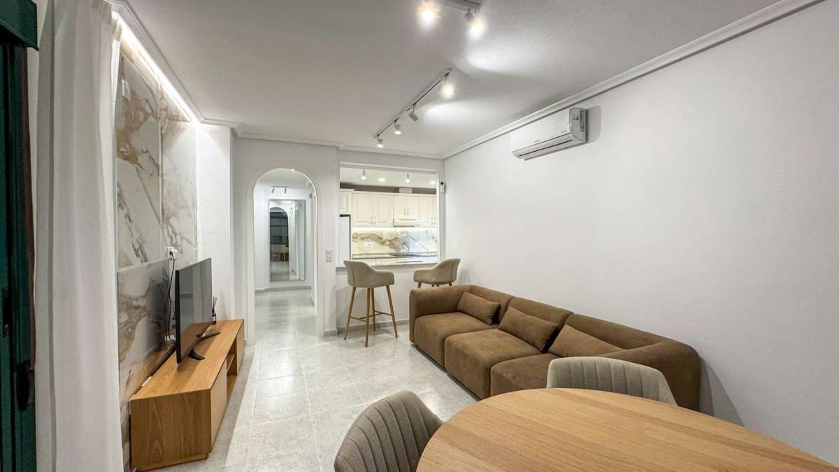 2 soveværelse Lejlighed til salg i Orihuela Costa - € 220.000 (Ref: 9832461)