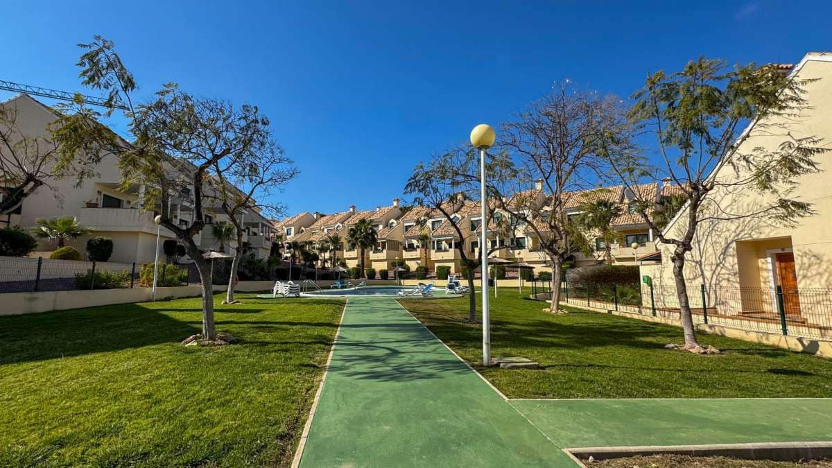 2 soveværelse Lejlighed til salg i Orihuela Costa - € 220.000 (Ref: 9832461)