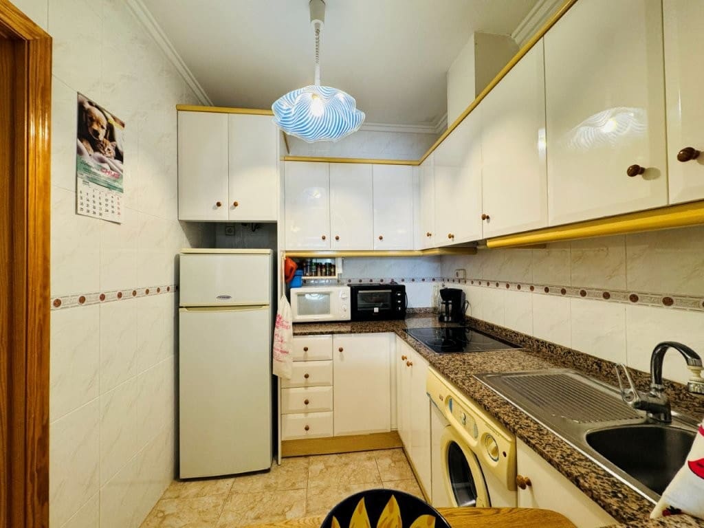 Apartamento de 2 habitaciones en La Mata en venta - 165.000 € (Ref: 9832462)