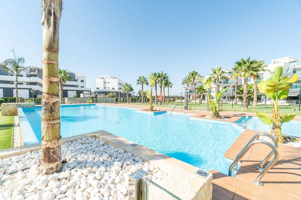 2 quarto Apartamento para venda em El Raso - 295 000 € (Ref: 9832464)