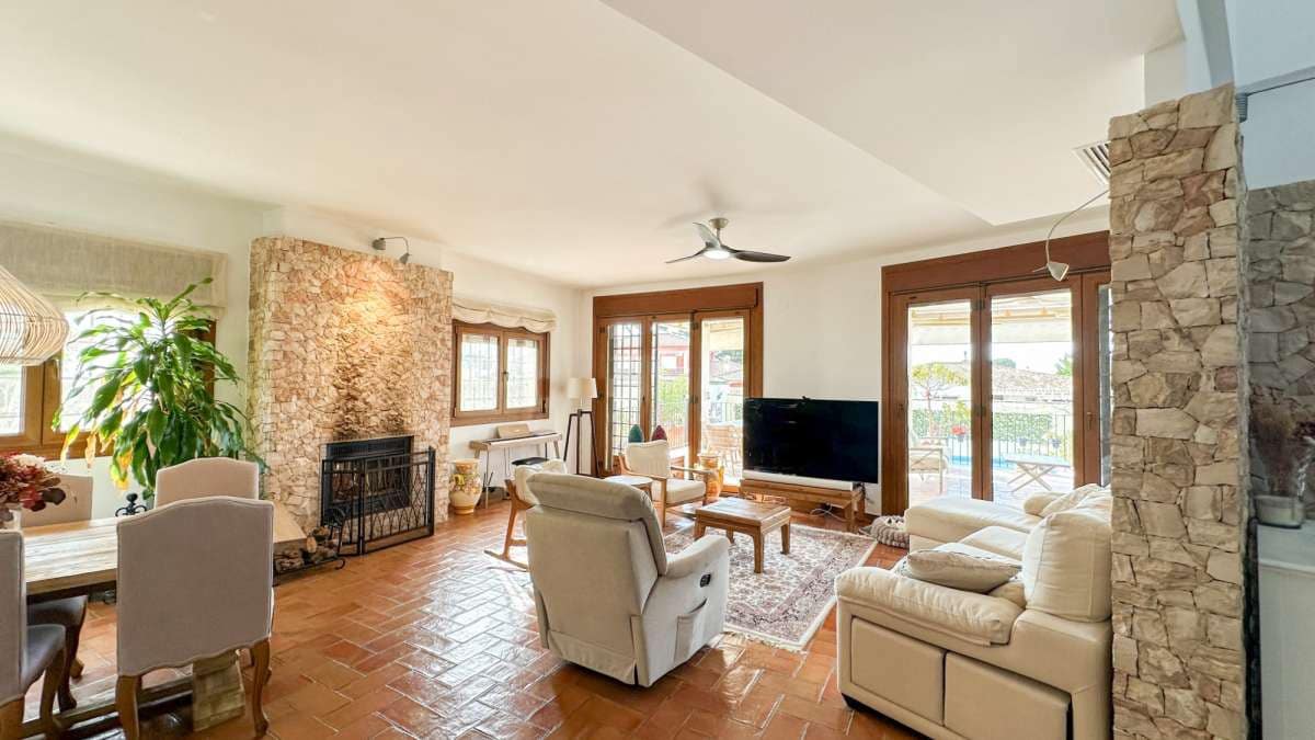 7 Zimmer Villa zu verkaufen in Dehesa de Campoamor - 1.349.000 € (Ref: 9832465)