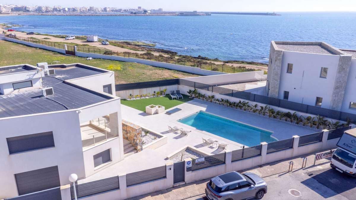 5 camera da letto Villa in vendita in Torrevieja - 1.390.000 € (Rif: 9832469)