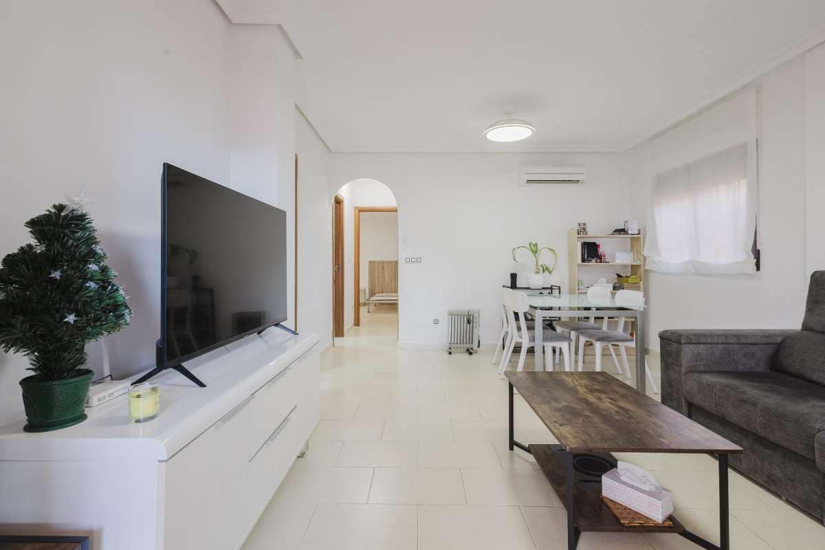 2 Zimmer Villa zu verkaufen in Torrevieja - 239.000 € (Ref: 9832471)