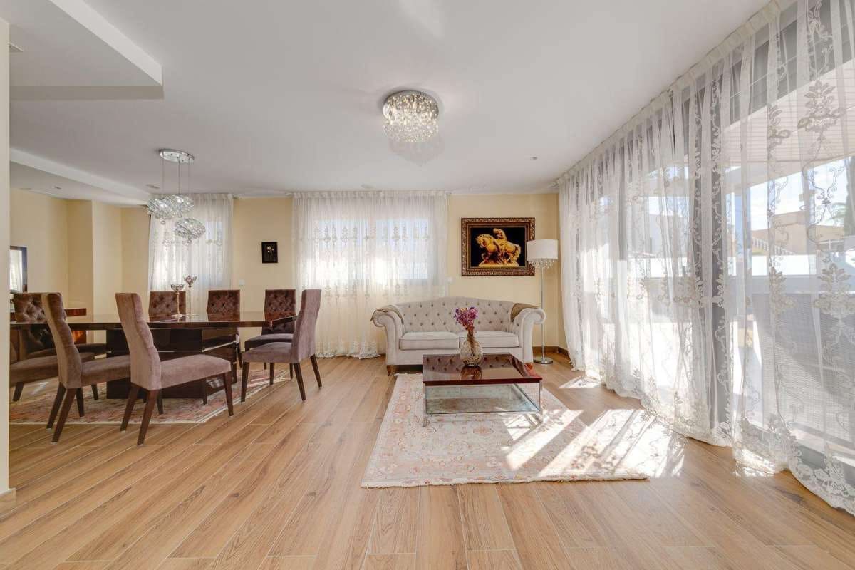 3 camera da letto Villa in vendita in Torrevieja - 1.275.000 € (Rif: 9832472)