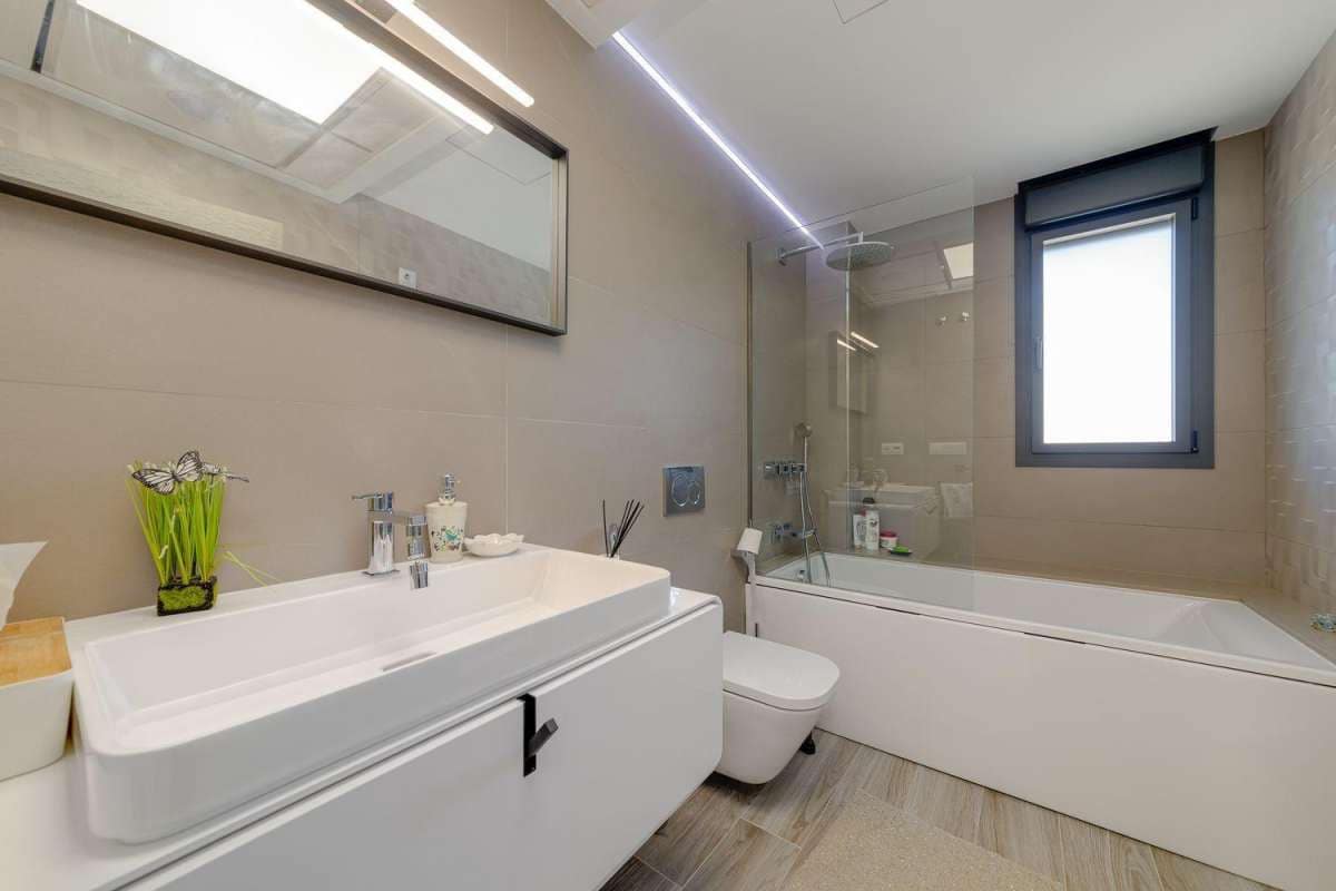 3 camera da letto Villa in vendita in Torrevieja - 1.275.000 € (Rif: 9832472)